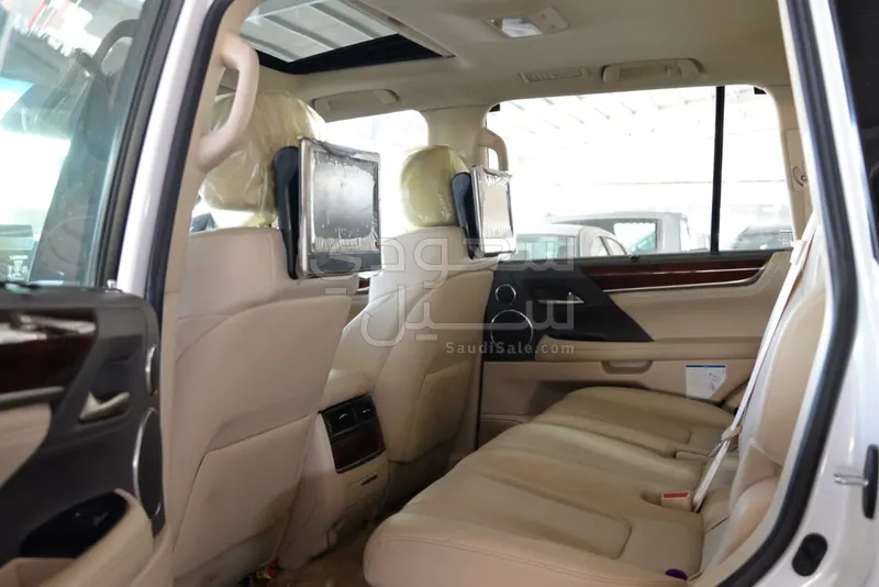2019 Lexus LX 570 S