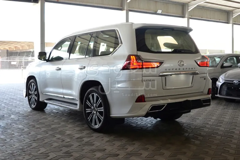 2019 Lexus LX 570 S