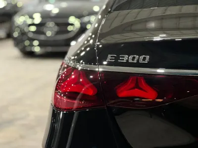 2025 مرسيدس - بنز إي 300