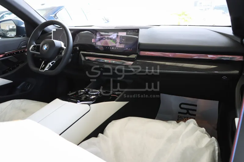2026 بي ام دبليو الفئة الخامسة 520 أي