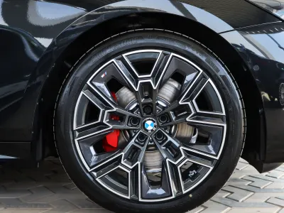 2026 بي ام دبليو الفئة الخامسة 520 أي
