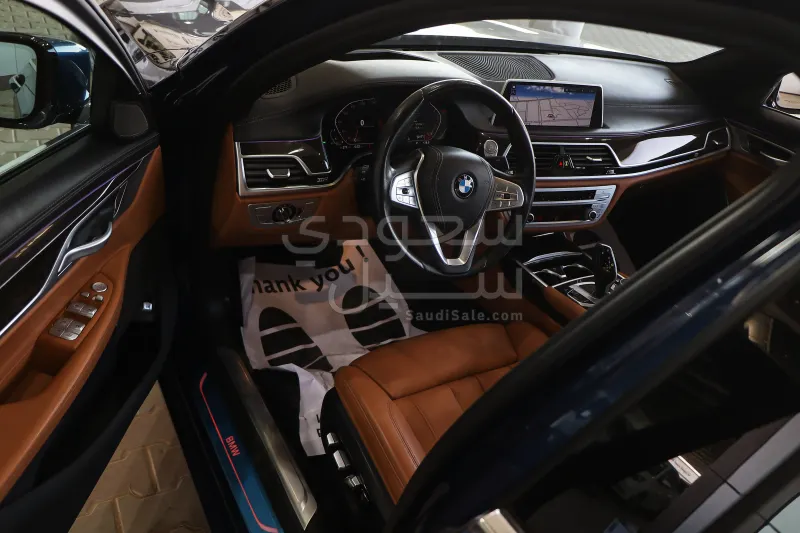 2022 BMW 7 Series 730Li