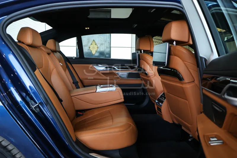 2022 BMW 7 Series 730Li