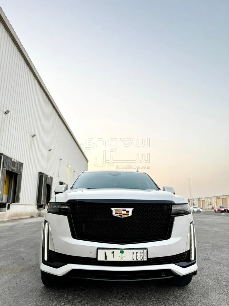 2024 كاديلاك اسكاليد بلاتينيوم