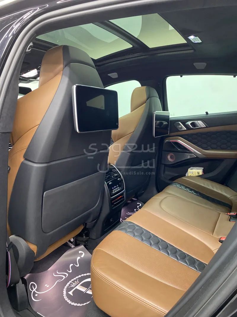 2021 BMW X Series 6M competition