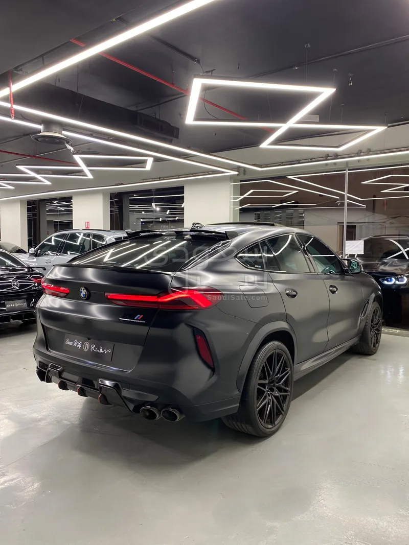 2021 BMW X Series 6M competition