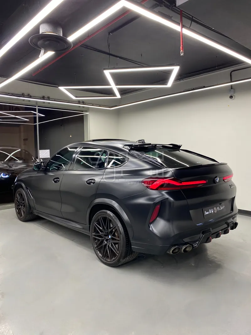 2021 BMW X Series 6M competition