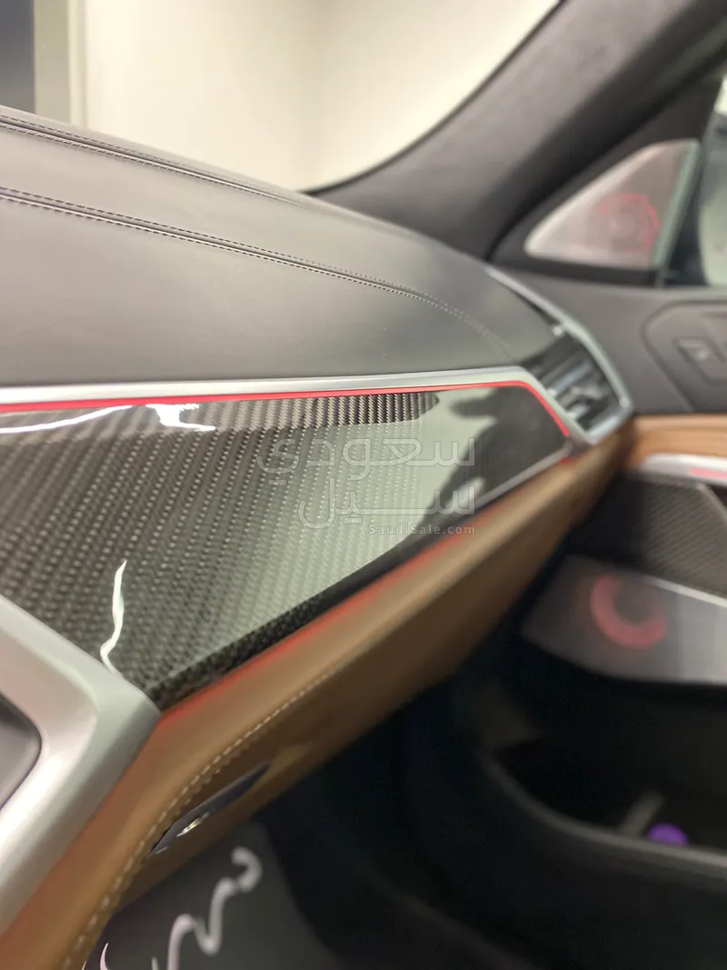 2021 BMW X Series 6M competition