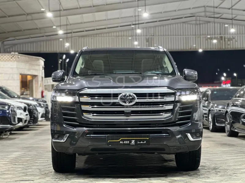 2023 Toyota Land Cruiser GXR