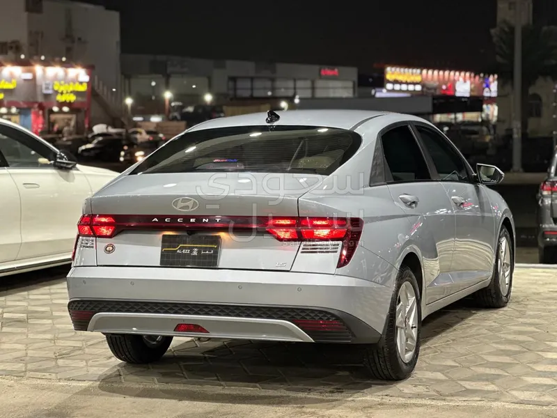 2025 Hyundai Accent Smart