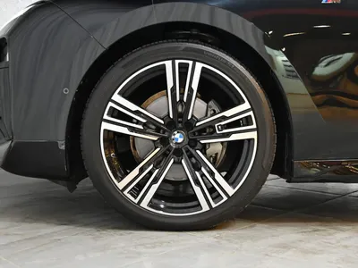 2023 BMW 7 Series 735i