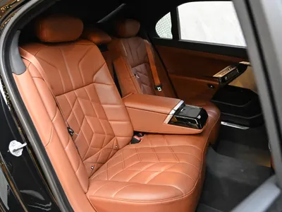 2023 BMW 7 Series 735i