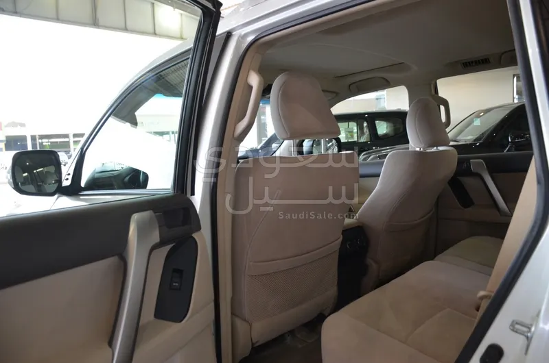 2023 تويوتا برادو تي اكس ال