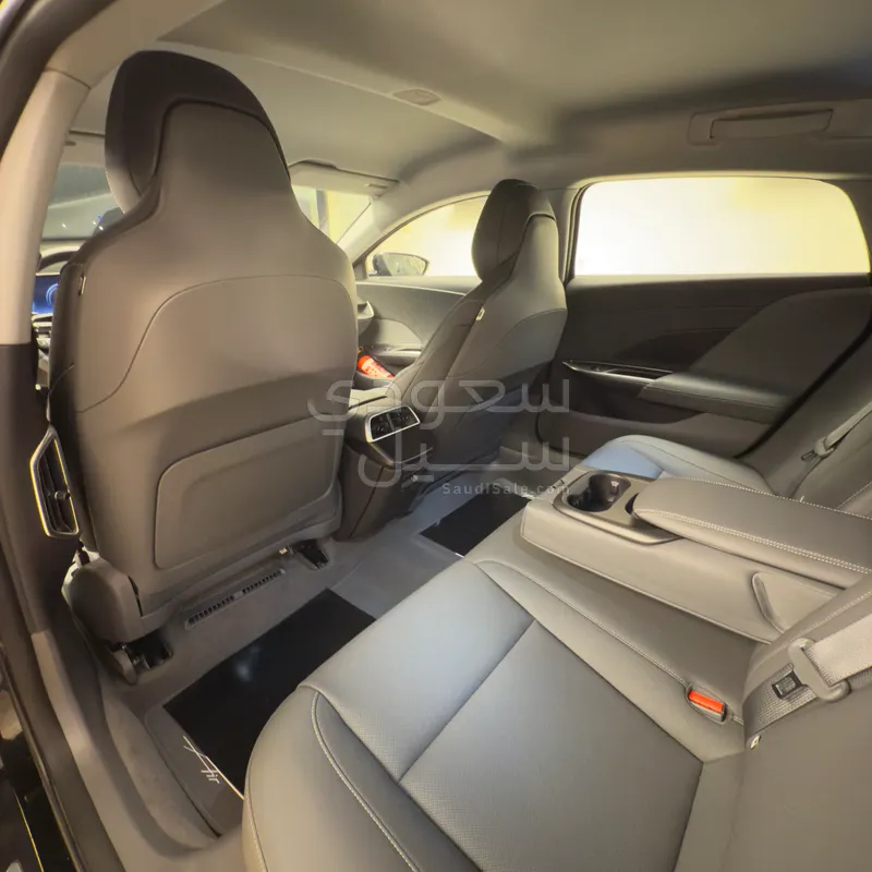 2025 Lucid Air Pure