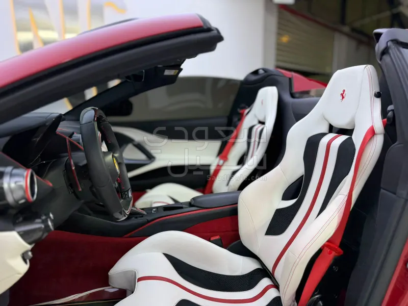 2023 Ferrari 812 GTS