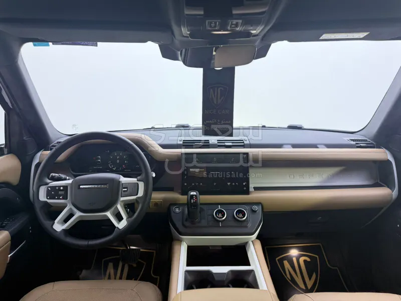 2025 Land Rover Defender X dynamic