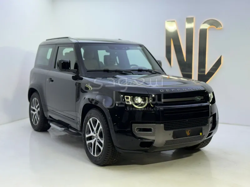2025 Land Rover Defender X dynamic