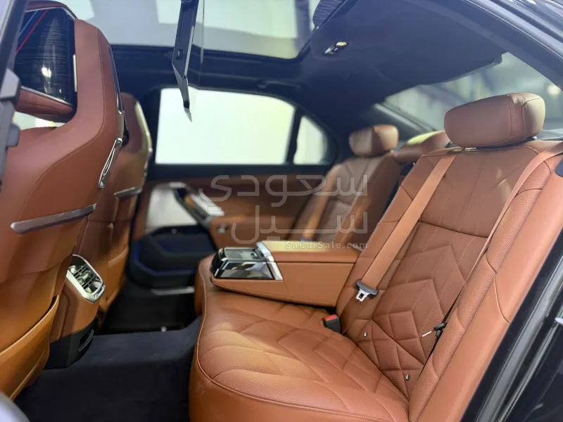 2026 BMW 7 Series 735i