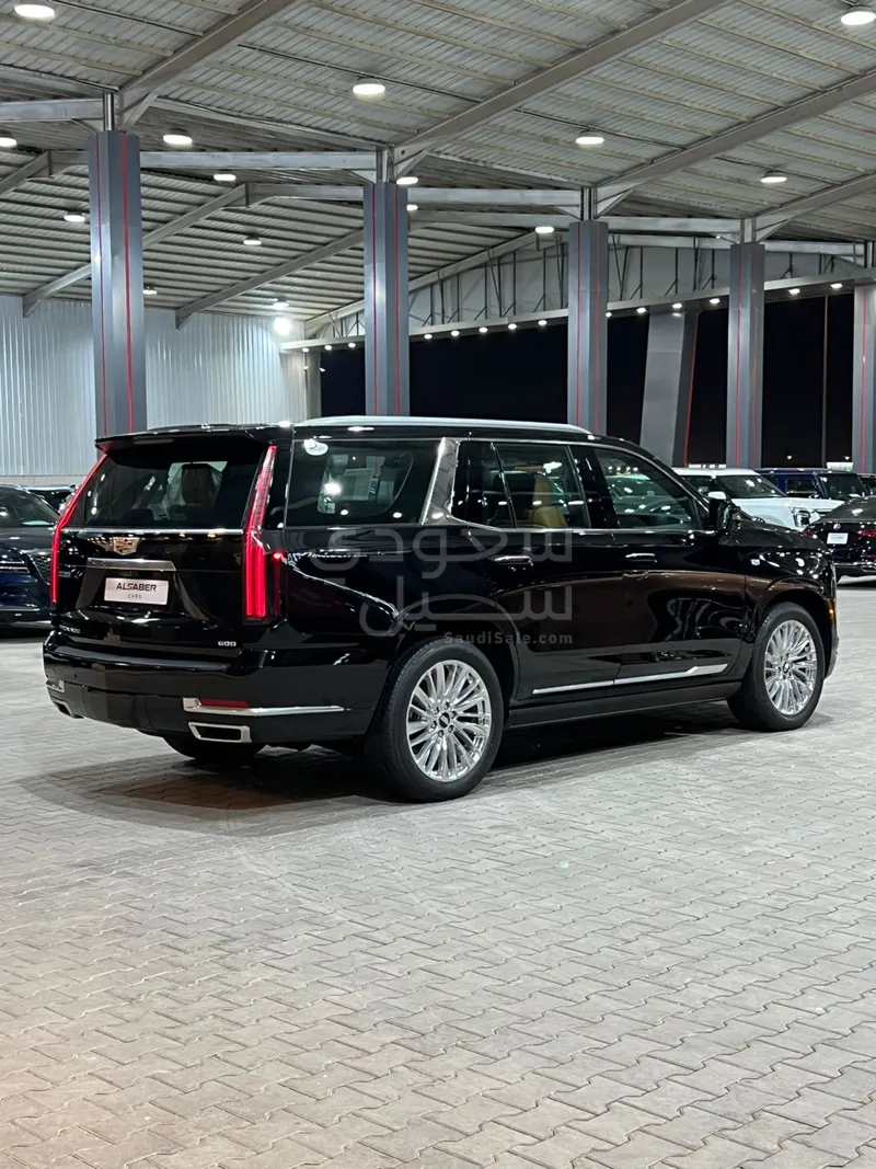 2025 Cadillac Escalade Sport
