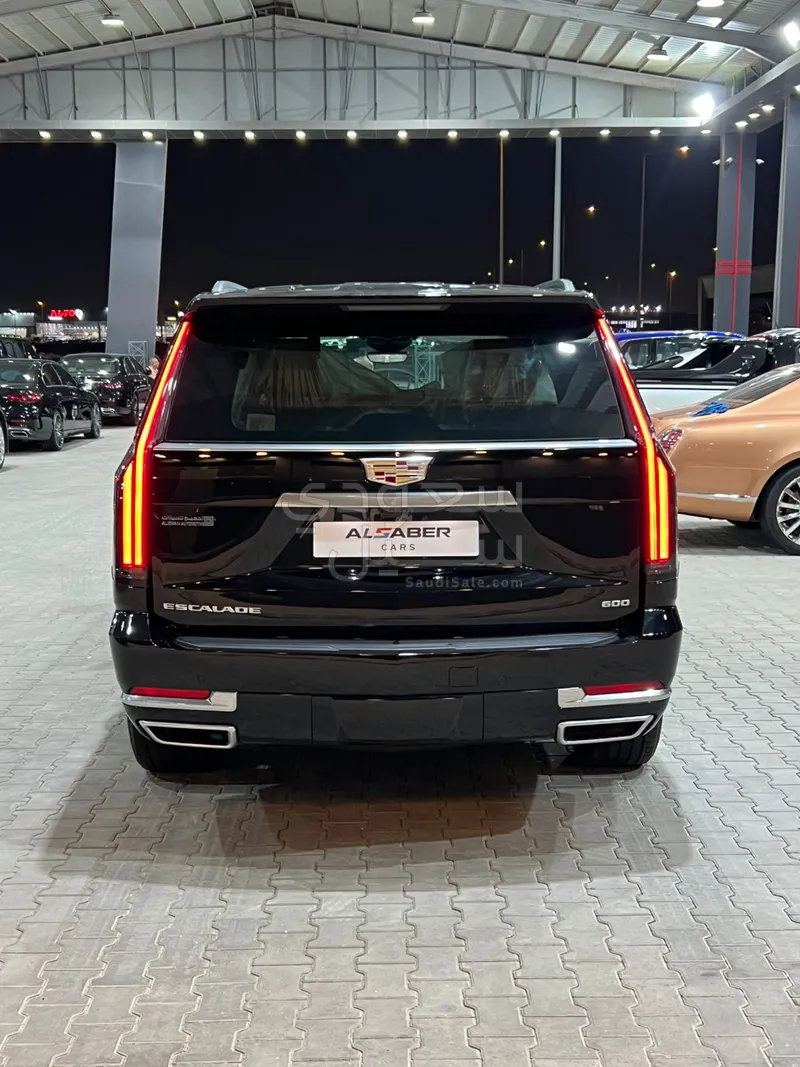 2025 Cadillac Escalade Sport