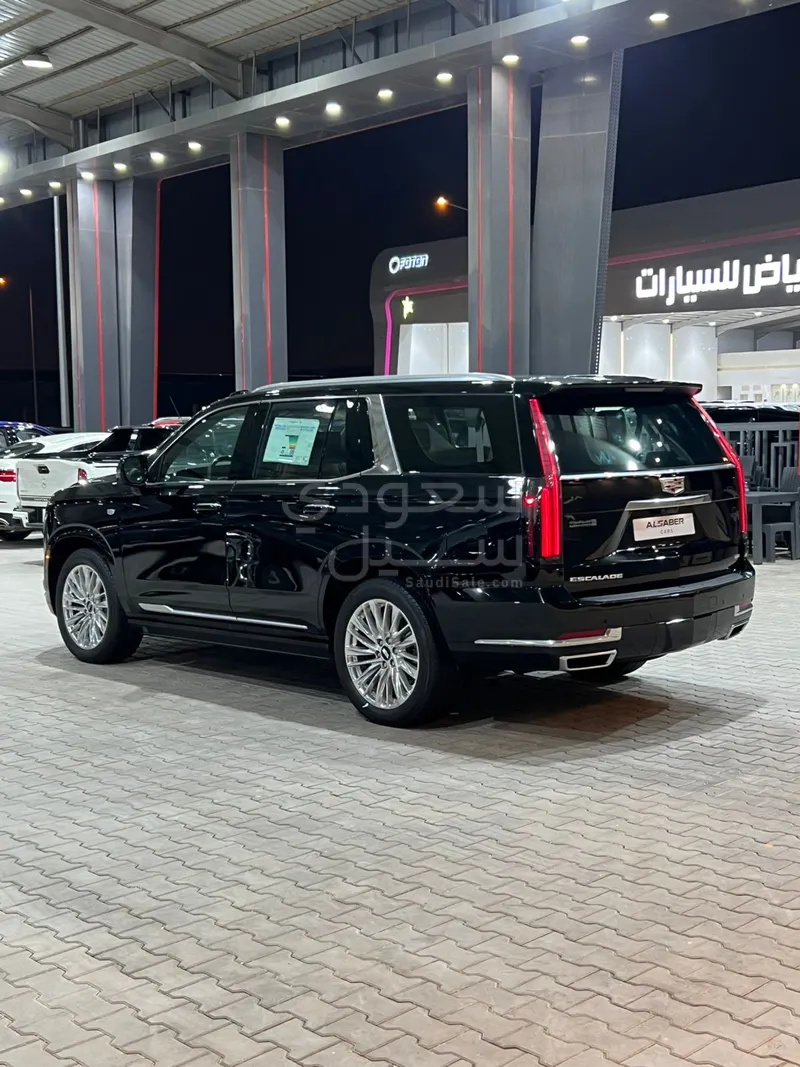 2025 Cadillac Escalade Sport