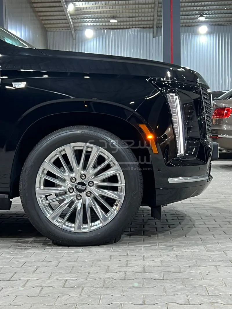 2025 Cadillac Escalade Sport