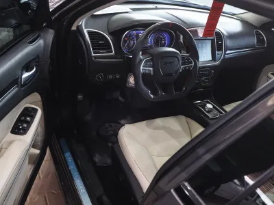 2016 Dodge Charger SRT