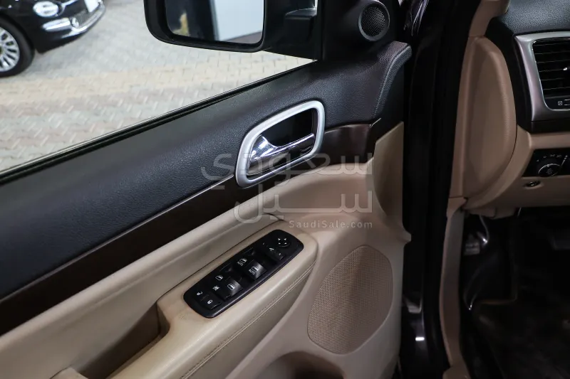 2018 Jeep Grand Cherokee Laredo