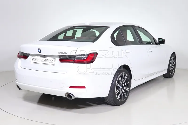 2024 BMW 3 Series 320i