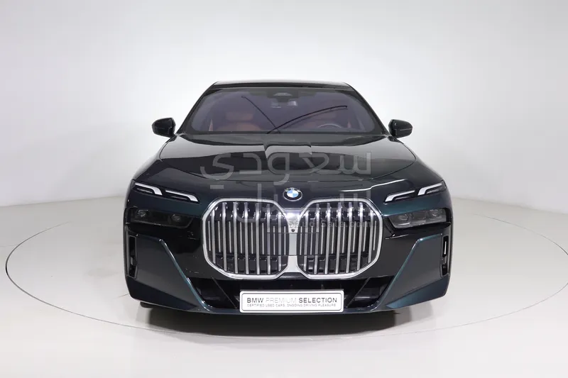 2025 BMW 7 Series 735i
