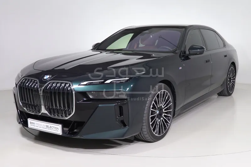 2025 BMW 7 Series 735i
