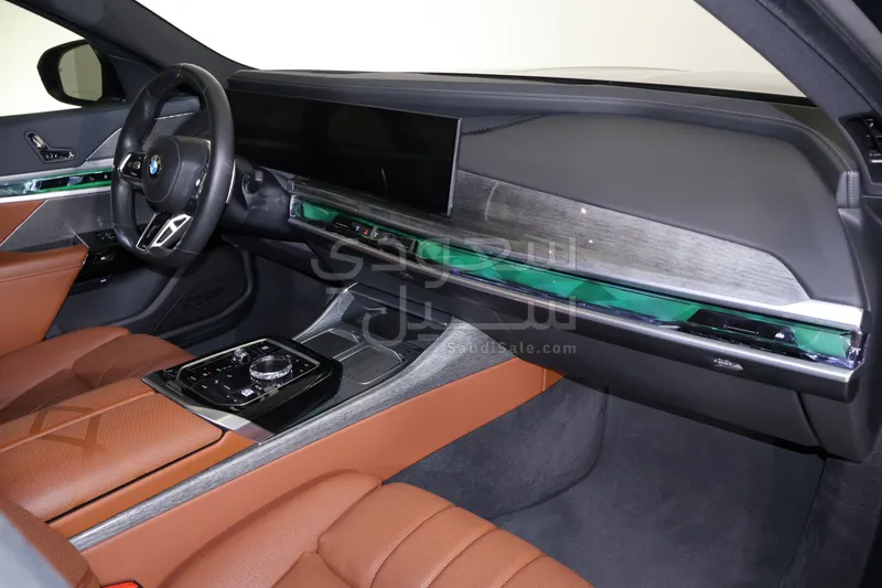 2025 BMW 7 Series 735i