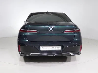 2025 BMW 7 Series 735i