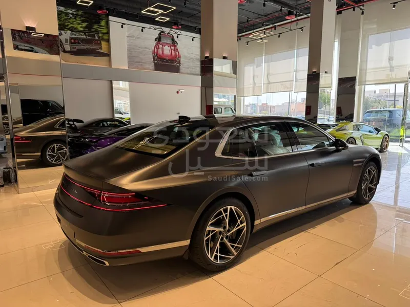 2025 Genesis G 90