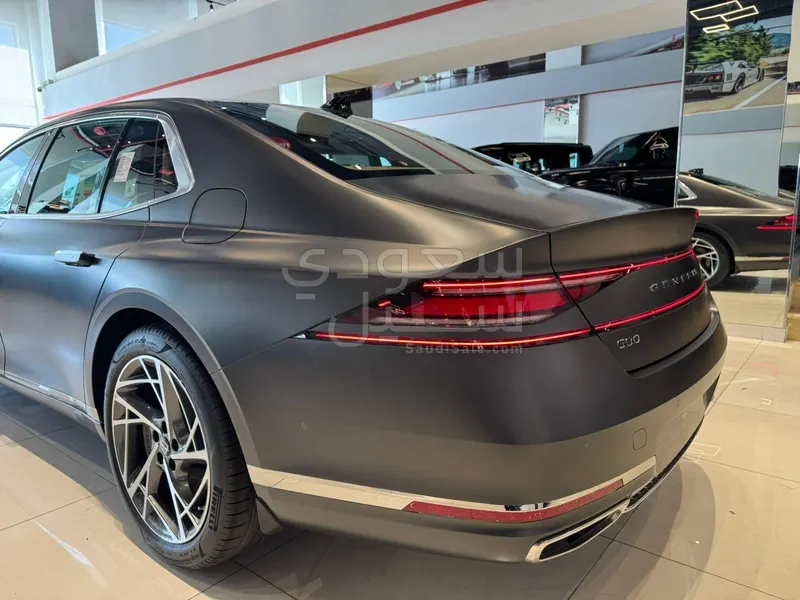 2025 Genesis G 90
