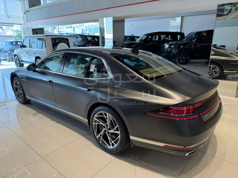 2025 Genesis G 90