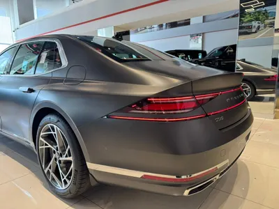 2025 Genesis G 90