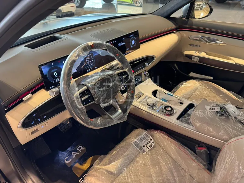 2025 Genesis GV 70