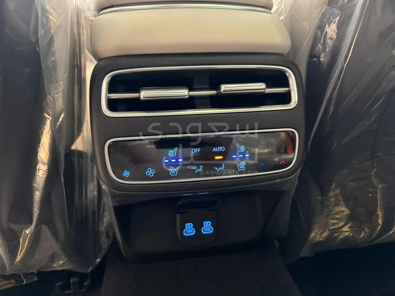 2025 Genesis GV 70
