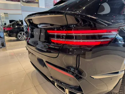 2025 Genesis GV 80
