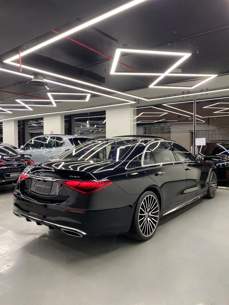 2021 Mercedes-Benz S 580
