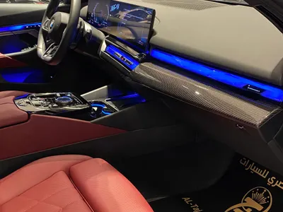 2025 بي ام دبليو الفئة الخامسة 520 أي إم كت