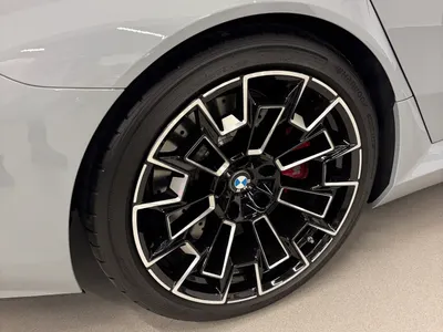 2025 BMW M Series M5