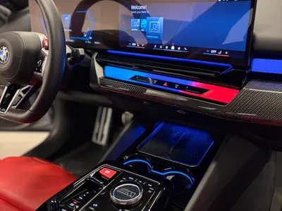 2025 BMW M Series M5