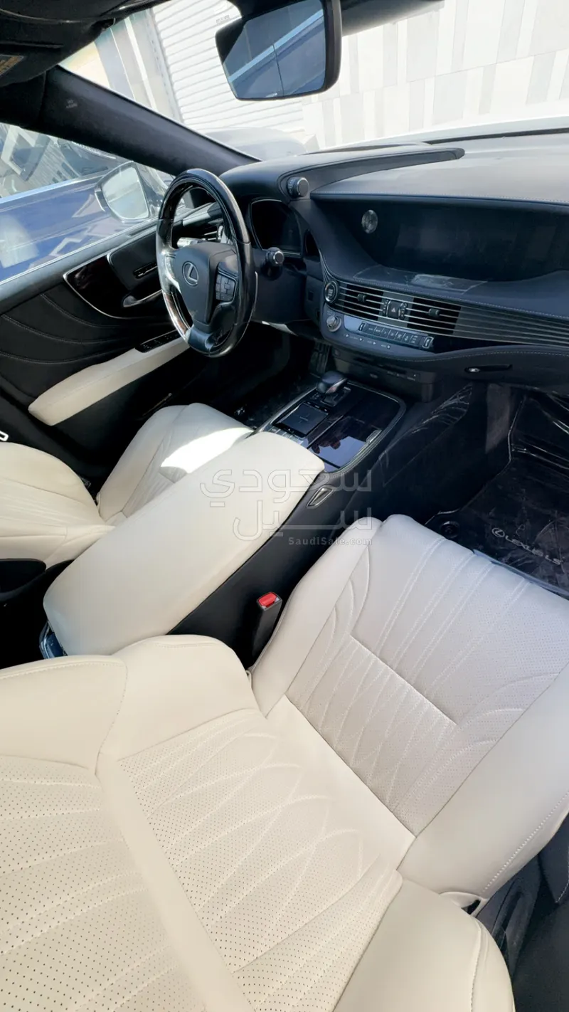 2019 Lexus LS 500