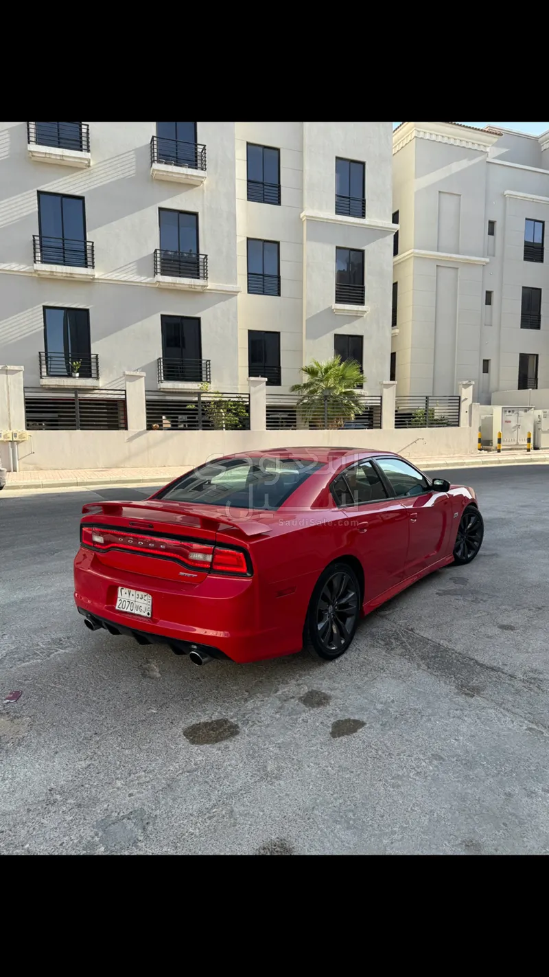 2014 Dodge Charger SRT