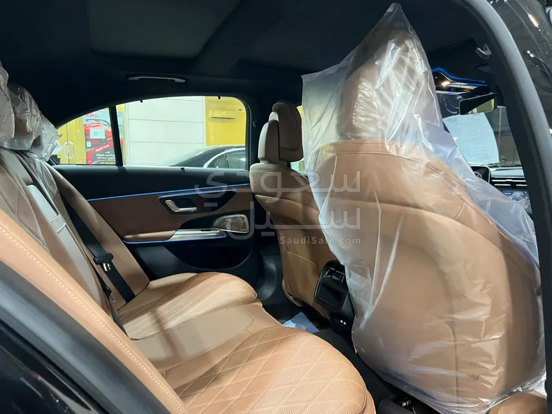2025 Mercedes-Benz E 300
