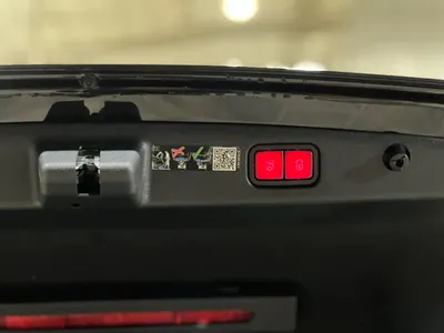 2025 Mercedes-Benz E 300