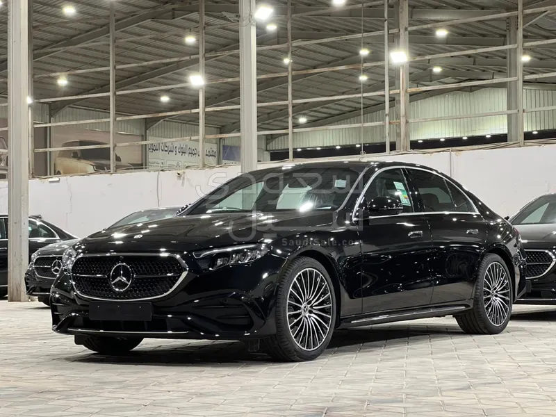 2025 Mercedes-Benz E 200