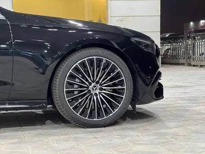 2025 Mercedes-Benz E 200